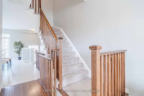 506 Rossland Road W Ajax ON L1T 0N5