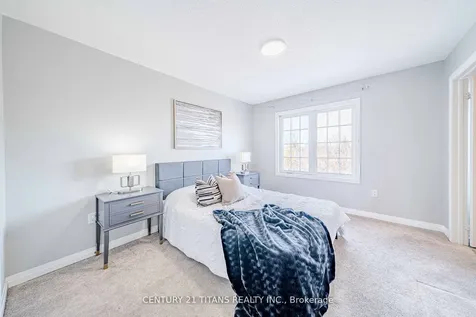 506 Rossland Road W Ajax ON L1T 0N5