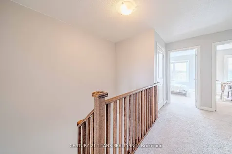 506 Rossland Road W Ajax ON L1T 0N5