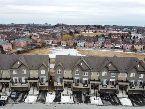 506 Rossland Road W Ajax ON L1T 0N5