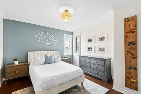 32 Brookhouse Drive Clarington ON L1B 1N8