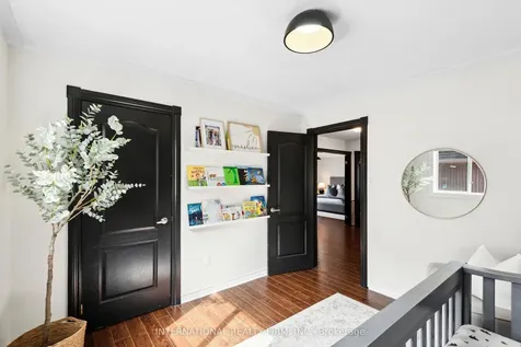 32 Brookhouse Drive Clarington ON L1B 1N8