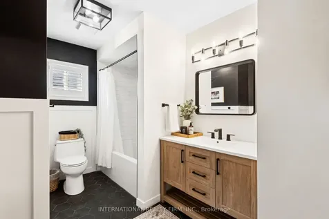 32 Brookhouse Drive Clarington ON L1B 1N8