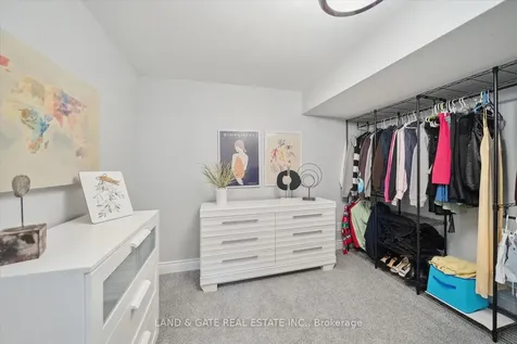 108 George Reynolds Drive Clarington ON L1E 2E8