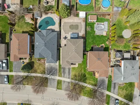 108 George Reynolds Drive Clarington ON L1E 2E8