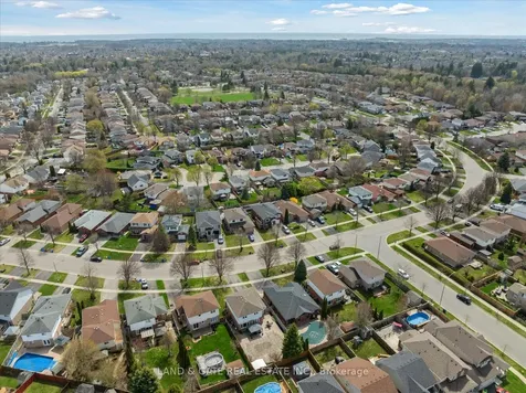 108 George Reynolds Drive Clarington ON L1E 2E8