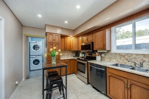 6 Waverley Road Clarington ON L1C 1K7