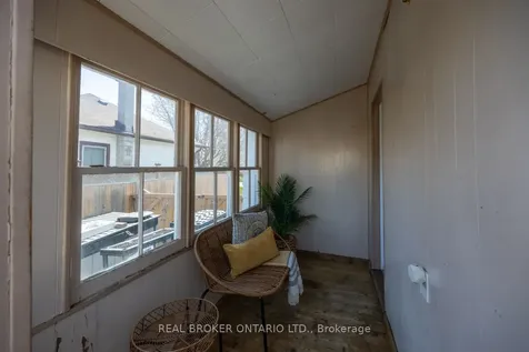 6 Waverley Road Clarington ON L1C 1K7