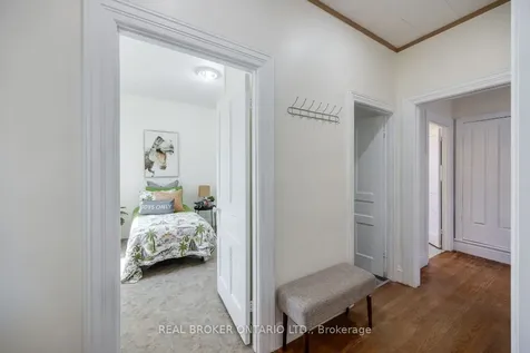 6 Waverley Road Clarington ON L1C 1K7