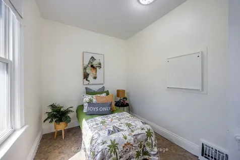 6 Waverley Road Clarington ON L1C 1K7