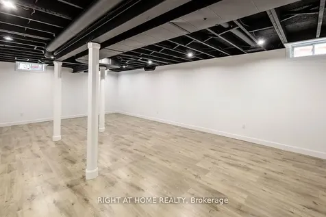 14 Brownstone Crescent Clarington ON L1E 2Y1