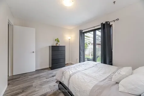 68 Trawley Crescent Ajax ON L1S 5X7