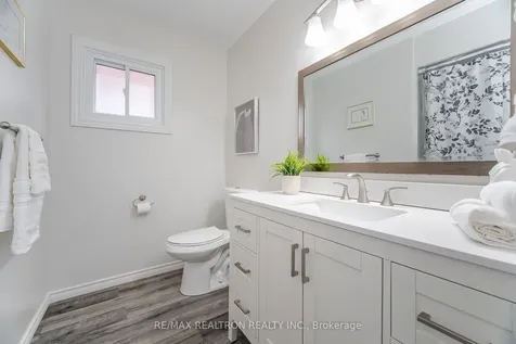 68 Trawley Crescent Ajax ON L1S 5X7