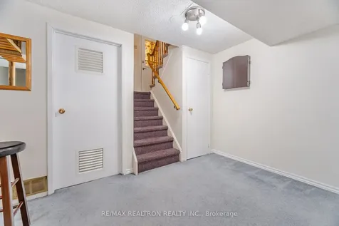 68 Trawley Crescent Ajax ON L1S 5X7