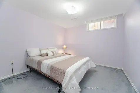 68 Trawley Crescent Ajax ON L1S 5X7