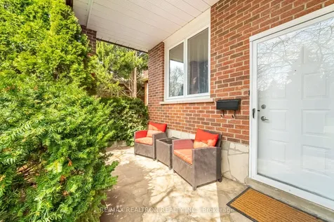 68 Trawley Crescent Ajax ON L1S 5X7