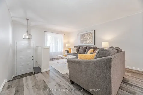 68 Trawley Crescent Ajax ON L1S 5X7