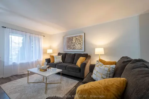 68 Trawley Crescent Ajax ON L1S 5X7