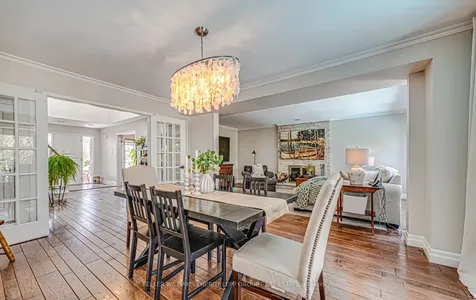 32 Farrow Crescent Ajax ON L1S 4W6