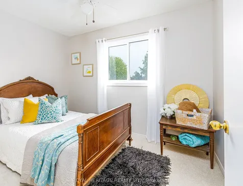 31 Flaxman Avenue Clarington ON L1C 4S5