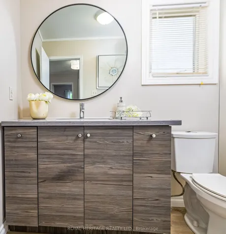 31 Flaxman Avenue Clarington ON L1C 4S5