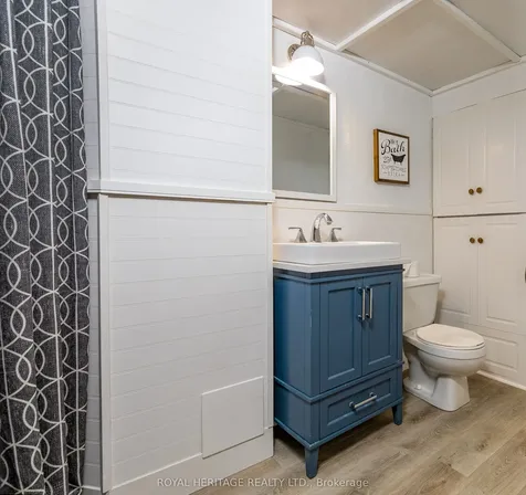 31 Flaxman Avenue Clarington ON L1C 4S5