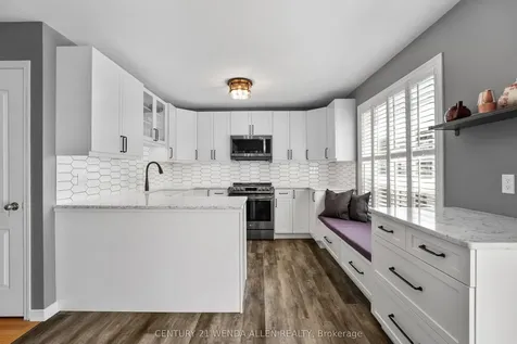 9 Rosemeadow Crescent Clarington ON L1B 1R3