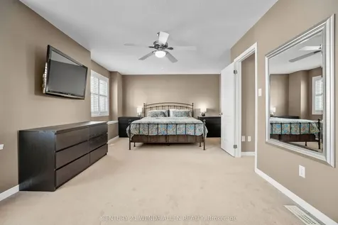 9 Rosemeadow Crescent Clarington ON L1B 1R3