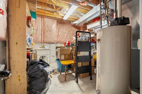 9 Rosemeadow Crescent Clarington ON L1B 1R3