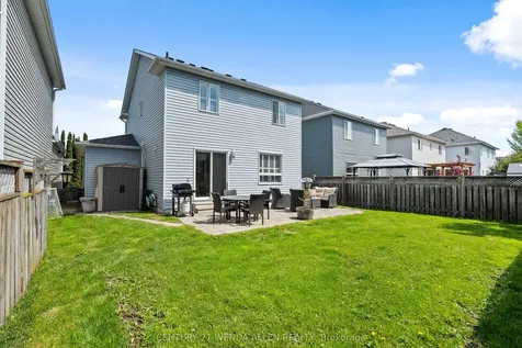 9 Rosemeadow Crescent Clarington ON L1B 1R3