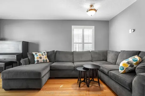 9 Rosemeadow Crescent Clarington ON L1B 1R3