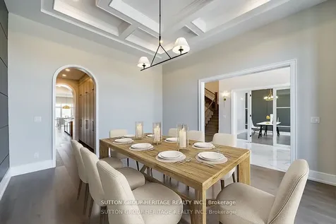 23 Dexshire Drive Ajax ON L1Z 0T8