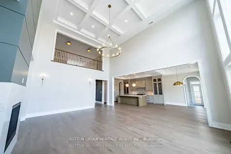 23 Dexshire Drive Ajax ON L1Z 0T8