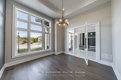 23 Dexshire Drive Ajax ON L1Z 0T8