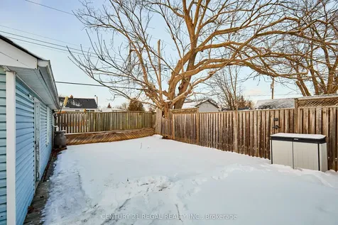 40 Cedar Street Ajax ON L1S 1V3