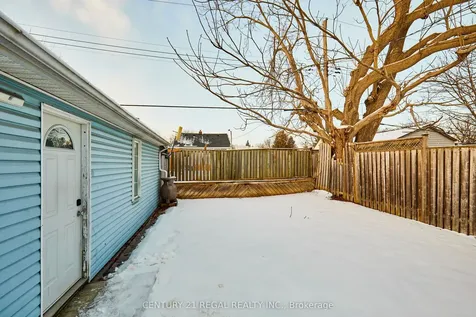 40 Cedar Street Ajax ON L1S 1V3