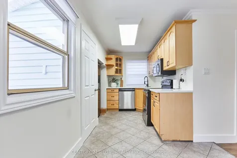 40 Cedar Street Ajax ON L1S 1V3