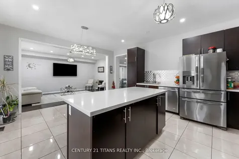 105 Stannardville Drive Ajax ON L1T 0M4