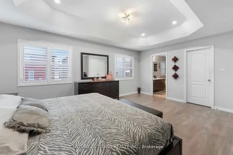 105 Stannardville Drive Ajax ON L1T 0M4