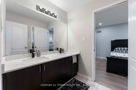 105 Stannardville Drive Ajax ON L1T 0M4