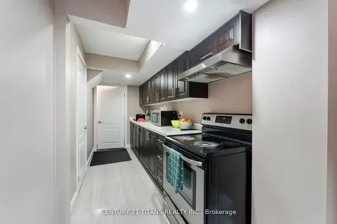 105 Stannardville Drive Ajax ON L1T 0M4