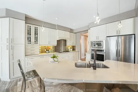 1402 Gord Vinson Avenue Clarington ON L1E 0H1