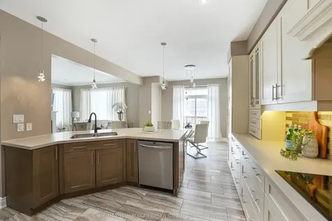 1402 Gord Vinson Avenue Clarington ON L1E 0H1