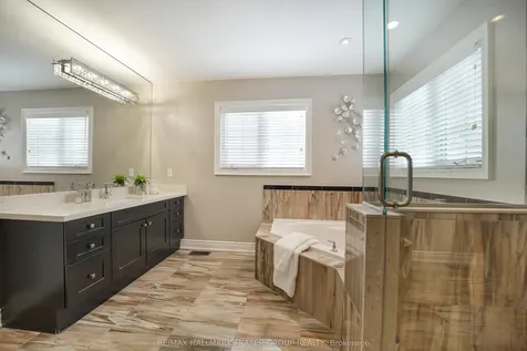 1402 Gord Vinson Avenue Clarington ON L1E 0H1