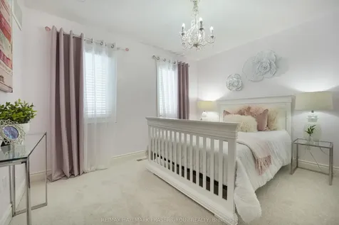 1402 Gord Vinson Avenue Clarington ON L1E 0H1