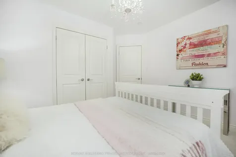 1402 Gord Vinson Avenue Clarington ON L1E 0H1