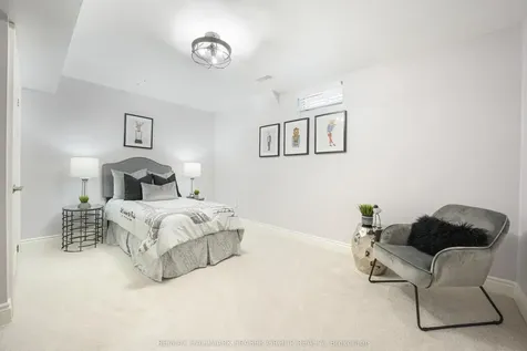 1402 Gord Vinson Avenue Clarington ON L1E 0H1