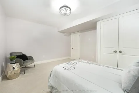 1402 Gord Vinson Avenue Clarington ON L1E 0H1