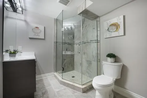 1402 Gord Vinson Avenue Clarington ON L1E 0H1