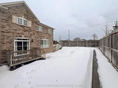 1402 Gord Vinson Avenue Clarington ON L1E 0H1